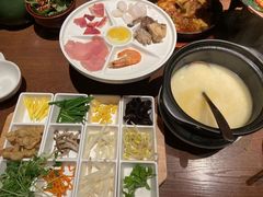 -云海肴·汽锅鸡·云南菜(领展购物广场·中关村店)