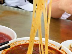 麻辣米线-子午路张记肉夹馍(翠华路店)