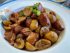 板栗红烧肉-丽泽山庄·生态怀柔菜·虹鳟鱼(红螺寺店)