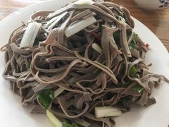 -溢心园香河肉饼总店