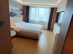 -爱舍海岸酒店(香港中路五四广场店)