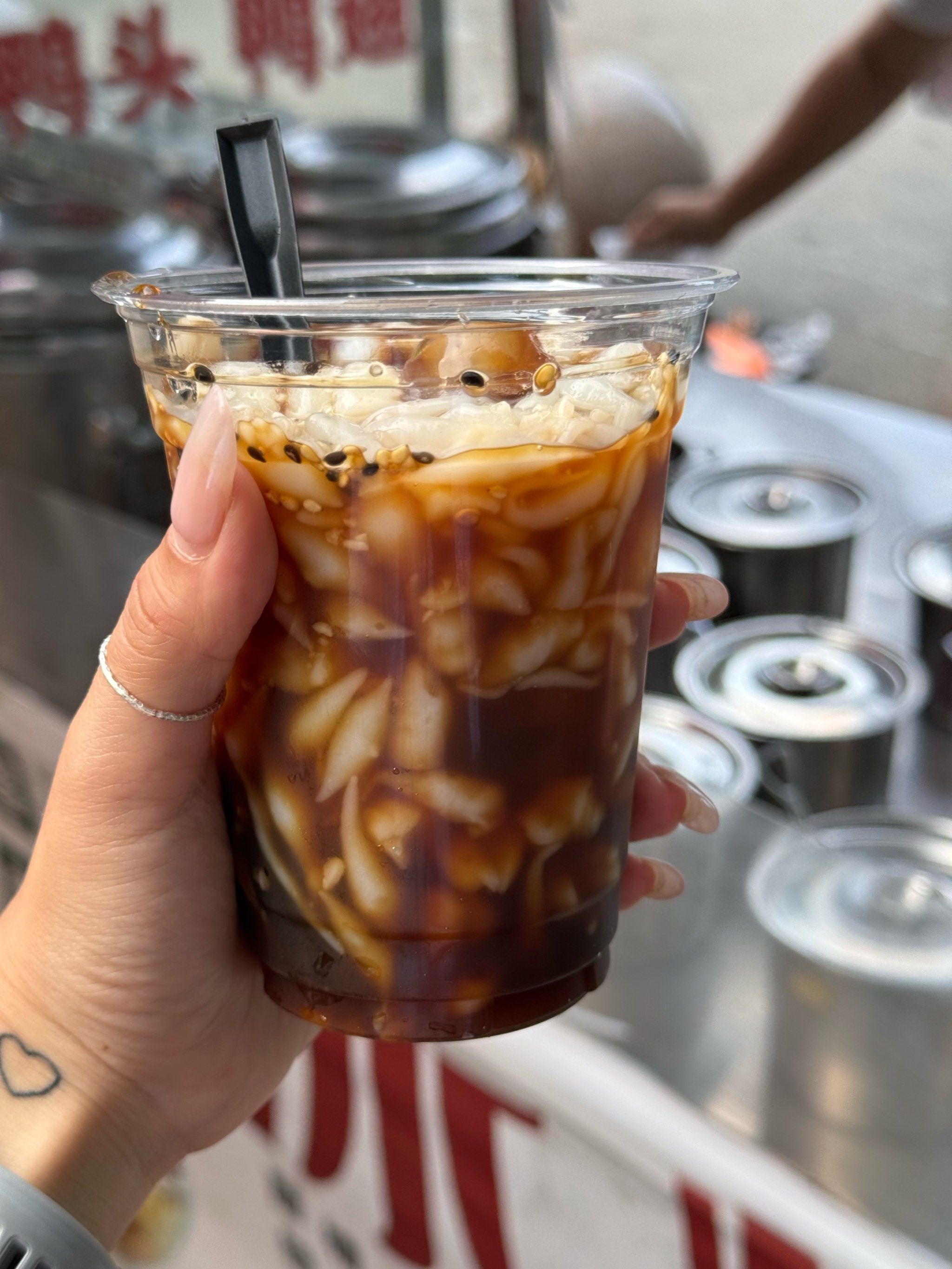小吃摊的糖水水 一杯凉虾治愈一天