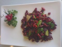蒜辣炒牛肉-城外驿餐厅