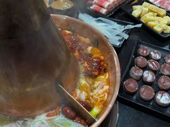 -果松木炭酸菜铜火锅·外婆参鸡汤