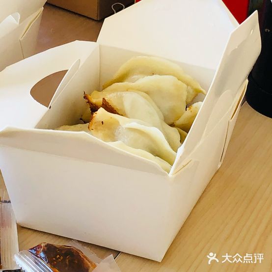锅贴王小吃(南大街商业步行街店)