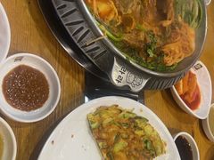 -喇喇排骨火锅·传统韩式脊骨汤(望京西园总店)