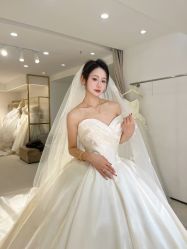 -台湾蔡美月婚纱租赁