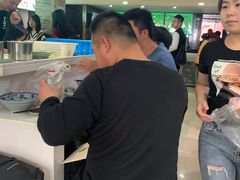 -老新隆牛肉锅贴(新街口店)