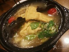 -三鞭一花·独一处·元英砂锅(海光寺店)