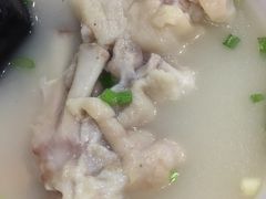 -雷祖芳老妈蹄花店