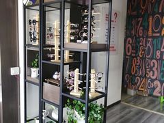 -视野联行眼镜蔡司·依视路官方授权店(顺城店)
