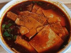 麻辣米线-老字号杨坡红油米线腊汁肉夹馍(东四道巷店)