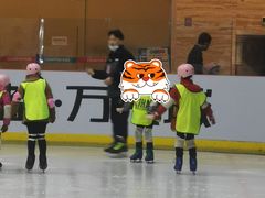 -冠军冰场(环球中心店)