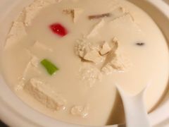 砂锅豆腐-老船坞餐厅(北京亚洲大酒店 )