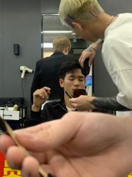 点击看大图 -藤野造型专业烫染接发