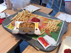 安格斯厚牛芝士堡-麦当劳(燕顺路店)