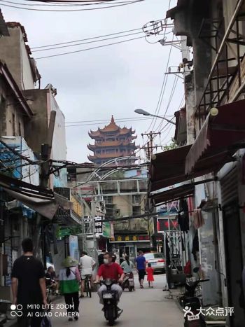 折迁在即得胜桥，烟火气日渐消减，除了感叹，更多的是对