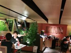 大堂-初蓉丨遇见新川菜(亲贤街荣耀店)