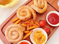 莫斯科风格烤肠配酸菜-莫斯科餐厅