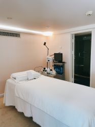 -JNK皮肤管理中心