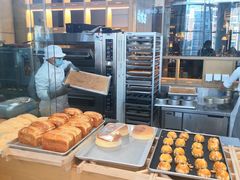 面包甜点陈列柜-西村叔叔的店·面包·甜品·蛋糕(清河万象汇店)