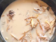 传统砂锅雅鱼-鲜椒鱼·雅安地标性美食