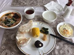 -东方豪景花园酒店·怡景旋转餐厅