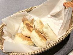 8块一个的大炉包-怡情荟•海鲜青岛菜(五四广场旗舰店)