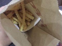 -肯德基(湾畔店)