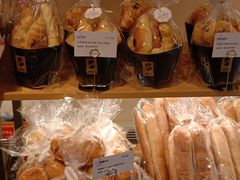 -秋田满满烘焙店