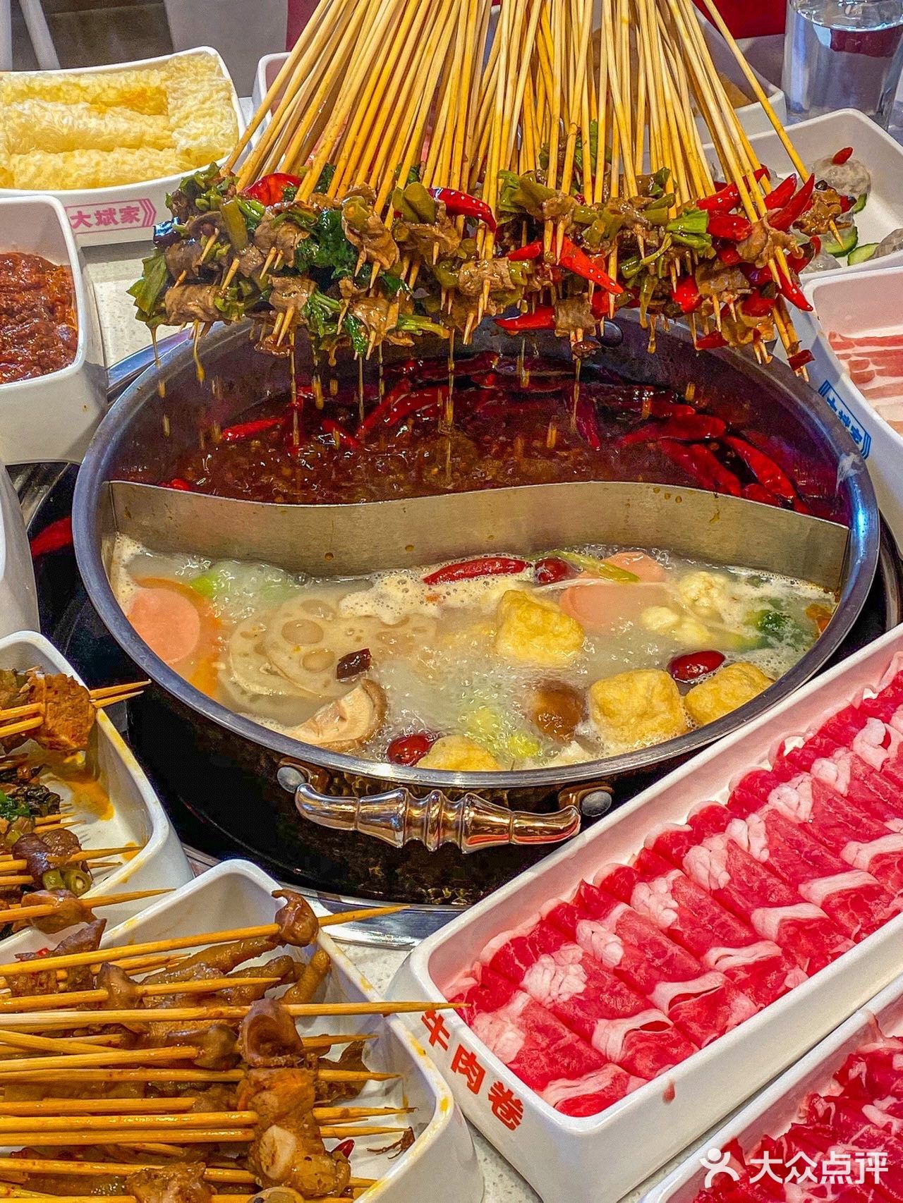 这才是长沙火锅店的必吃榜！泡椒牛肉才0.77r