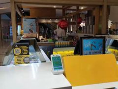 -周黑鸭(宁波鄞州区环球银泰城店)