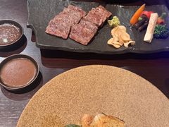 -丽思卡尔顿·炙焰·铁板烧餐厅