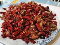 乐山辣子鸡-付掌柜在成都·热炒砂锅集(金禾店)