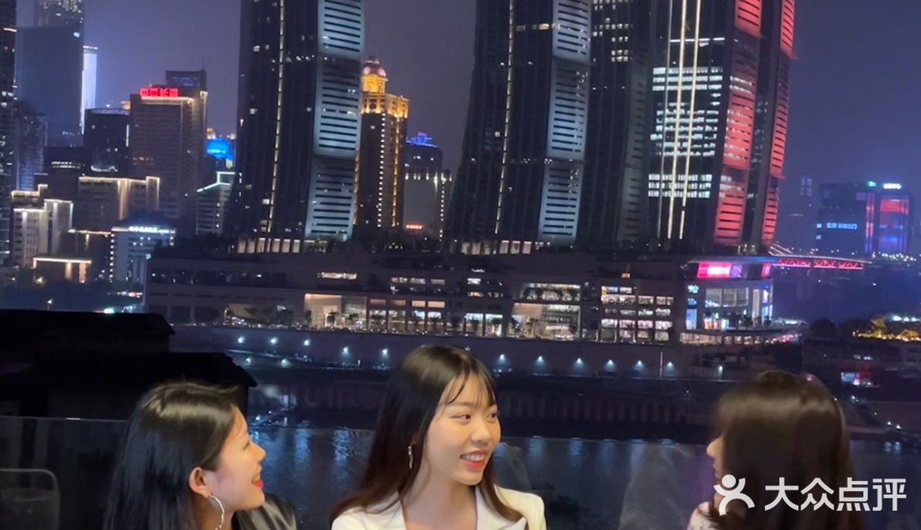 重庆拍照探店｜看绝佳来福士全景