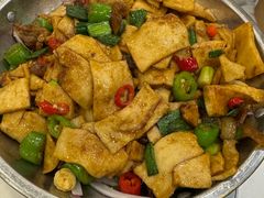 -江城燕子大排档(江汉路步行街店)