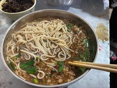 -正宗杨记普洱酸醋米线(总店)