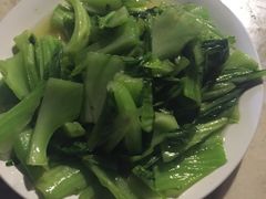 -鲤鱼塘农家山庄