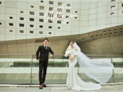 -雪中彩影婚纱摄影·微光艺术中心