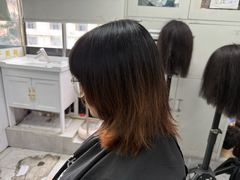 -首脑美容美发化妆美甲培训学校(龙岗校区)