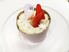 草莓双重芝士慕斯-风甜日暖·星座主题甜点(东二环泰禾店)