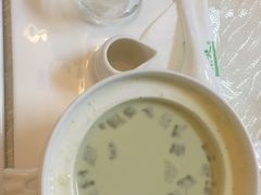 -燕庭·纯燕窝·甜品下午茶(南京西路店)