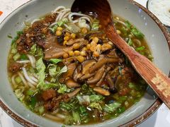 -百春原湖南牛肉粉(百联世纪店)