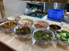 -裕新楼粉面馆·石磨手工粉(四方坪店)