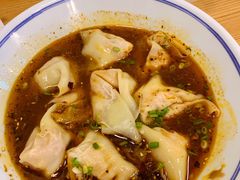 重庆老麻抄手-碗里捞川渝特色面(沙河玖耀里店)