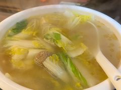 白菜豆腐丸子汤-卤煮老北京酱肉馆