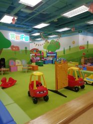 -莫莉幻想儿童乐园(青岛金茂湾店)