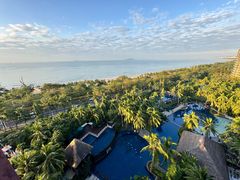 -三亚湾海居铂尔曼度假酒店