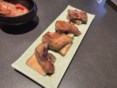 -铭牛烧肉·和牛海鲜自助(高新月牙湖店)