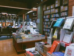 -西西弗书店(三峡广场湟恩新纪元购物广场店)